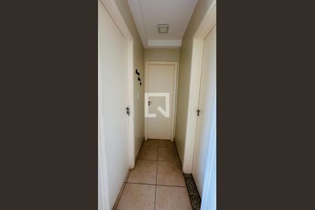 Corredor de apartamento para alugar com 2 quartos, 46m² em Parque Oeste Industrial, Goiânia