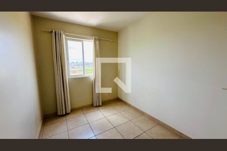 Quarto 2 de apartamento para alugar com 2 quartos, 46m² em Parque Oeste Industrial, Goiânia