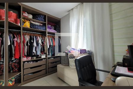 Apartamento à venda com 70m², 3 quartos e 2 vagas Apartamento à venda com 70m², 3 quartos e 2 vagasCloset