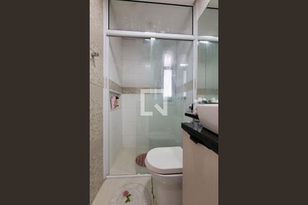 Apartamento à venda com 70m², 3 quartos e 2 vagas Apartamento à venda com 70m², 3 quartos e 2 vagasBanheiro 2