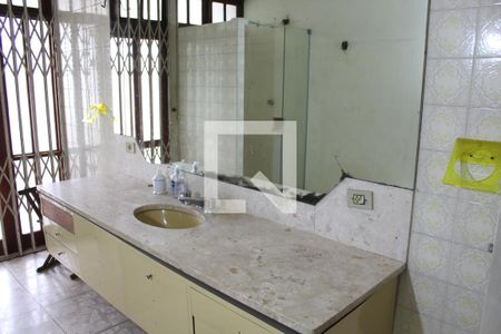 Casa à venda com 315m², 3 quartos e 3 vagasBanheiro