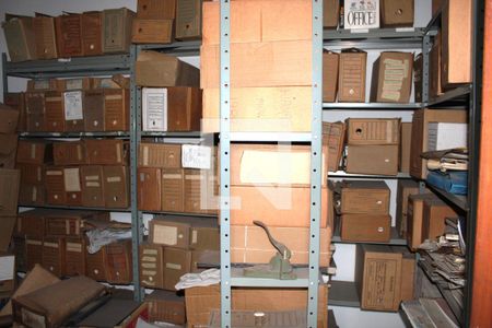 Casa à venda com 315m², 3 quartos e 3 vagasQuartinho para guardar documentos