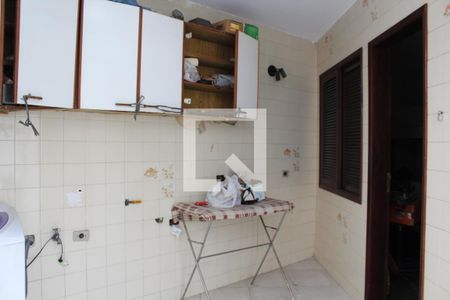 Casa à venda com 315m², 3 quartos e 3 vagasLavanderia