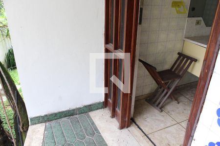 Casa à venda com 315m², 3 quartos e 3 vagasSacada do Banheiro