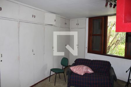 Casa à venda com 315m², 3 quartos e 3 vagasQuarto Suíte