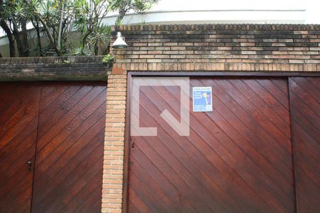 Casa à venda com 315m², 3 quartos e 3 vagasFachada