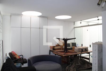 Casa à venda com 315m², 3 quartos e 3 vagasGaragem