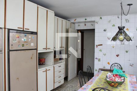 Casa à venda com 315m², 3 quartos e 3 vagasCozinha