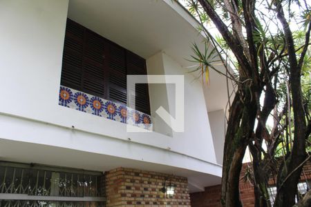 Casa à venda com 315m², 3 quartos e 3 vagasFachada