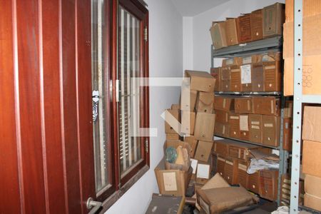 Casa à venda com 315m², 3 quartos e 3 vagasQuartinho para guardar documentos