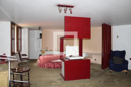 Casa à venda com 315m², 3 quartos e 3 vagasQuarto Suíte