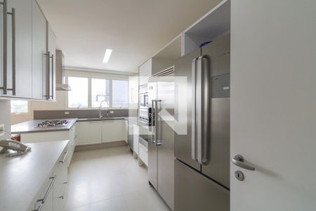 Apartamento à venda com 299m², 4 quartos e 5 vagas Apartamento à venda com 299m², 4 quartos e 5 vagasCozinha