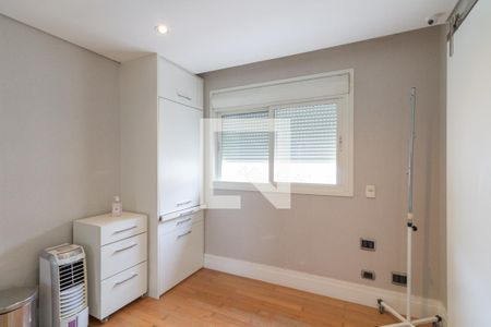 Apartamento à venda com 299m², 4 quartos e 5 vagas Apartamento à venda com 299m², 4 quartos e 5 vagasQuarto 3 - Suíte