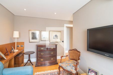 Apartamento à venda com 299m², 4 quartos e 5 vagas Apartamento à venda com 299m², 4 quartos e 5 vagasQuarto 4 - Suíte