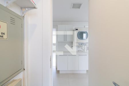 Apartamento à venda com 299m², 4 quartos e 5 vagas Apartamento à venda com 299m², 4 quartos e 5 vagasQuarto de Serviço 2