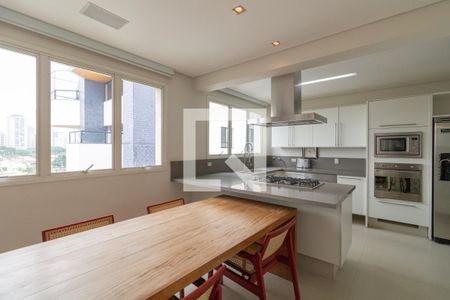 Apartamento à venda com 299m², 4 quartos e 5 vagas Apartamento à venda com 299m², 4 quartos e 5 vagasCopa