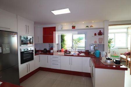 Casa à venda com 1000m², 6 quartos e 6 vagasCozinha