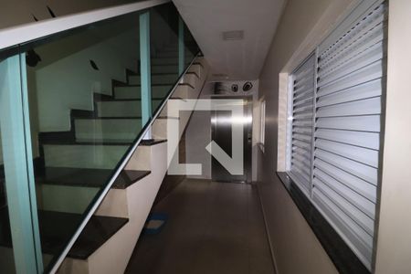 Casa à venda com 1000m², 6 quartos e 6 vagasCorredor