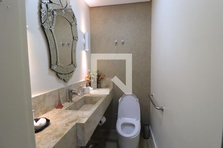 Casa à venda com 1000m², 6 quartos e 6 vagasLavabo