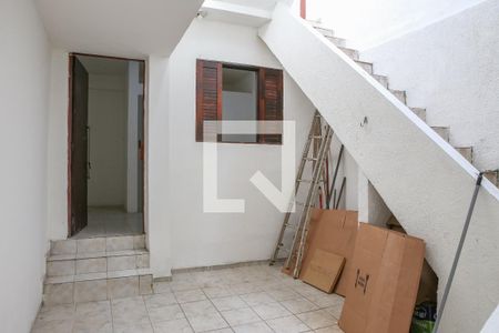 Casa à venda com 150m², 2 quartos e 2 vagas Casa à venda com 150m², 2 quartos e 2 vagasQuintal