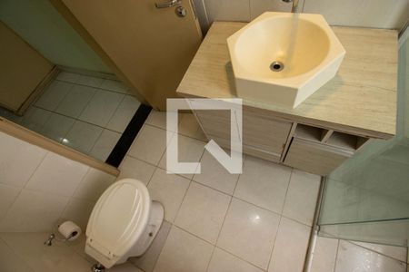 Apartamento à venda com 48m², 2 quartos e sem vaga Apartamento à venda com 48m², 2 quartos e sem vagaBanheiro