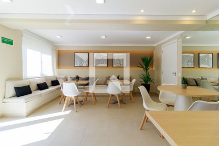 Apartamento à venda com 28m², 1 quarto e sem vaga Apartamento à venda com 28m², 1 quarto e sem vagaÁrea comum-Salão de Festas