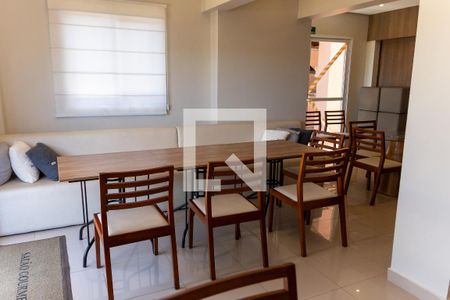 Apartamento à venda com 50m², 2 quartos e 1 vaga Apartamento à venda com 50m², 2 quartos e 1 vagaÁrea comum - Salão de festas