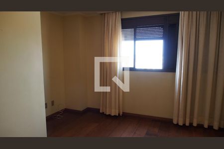 Apartamento à venda com 250m², 4 quartos e 3 vagasQuarto Suíte 2