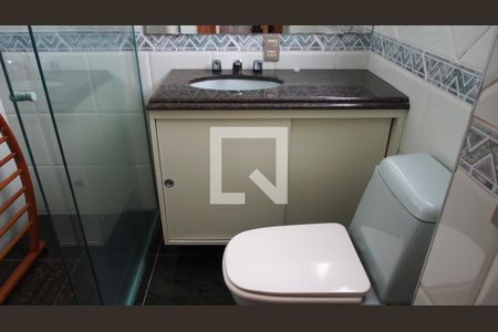 Apartamento à venda com 250m², 4 quartos e 3 vagasBanheiro do Quarto Suíte 1