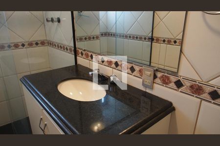 Apartamento à venda com 250m², 4 quartos e 3 vagasBanheiro