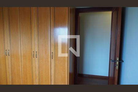 Apartamento à venda com 250m², 4 quartos e 3 vagasQuarto 3