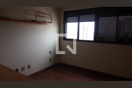 Apartamento à venda com 250m², 4 quartos e 3 vagasQuarto 2