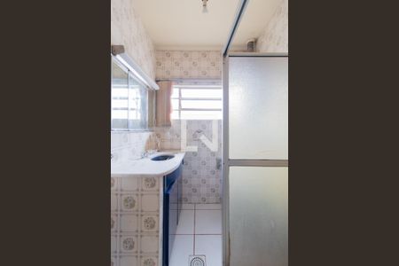 Casa à venda com 240m², 4 quartos e 5 vagas Casa à venda com 240m², 4 quartos e 5 vagasBanheiro Corredor 2