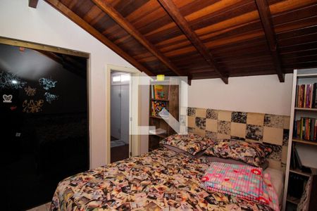 Casa à venda com 200m², 3 quartos e 3 vagas Casa à venda com 200m², 3 quartos e 3 vagasSuíte 2