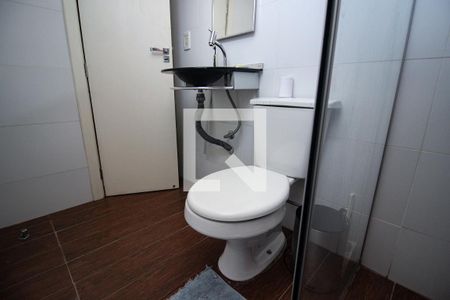 Casa à venda com 200m², 3 quartos e 3 vagas Casa à venda com 200m², 3 quartos e 3 vagasBanheiro da Suíte 2