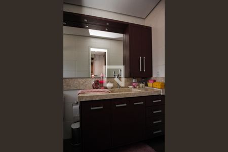 Casa à venda com 200m², 3 quartos e 3 vagas Casa à venda com 200m², 3 quartos e 3 vagasBanheiro Social