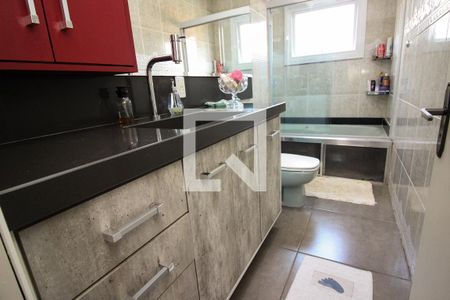 Casa à venda com 200m², 3 quartos e 3 vagas Casa à venda com 200m², 3 quartos e 3 vagasBanheiro da Suíte 1