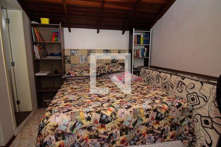 Casa à venda com 200m², 3 quartos e 3 vagas Casa à venda com 200m², 3 quartos e 3 vagasSuíte 2