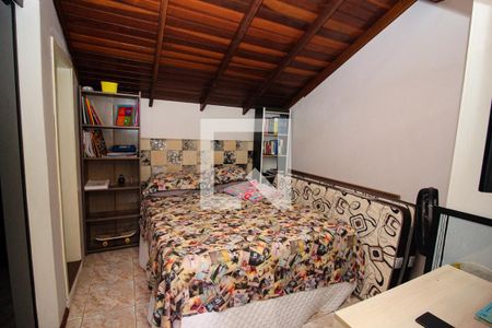 Casa à venda com 200m², 3 quartos e 3 vagas Casa à venda com 200m², 3 quartos e 3 vagasSuíte 2