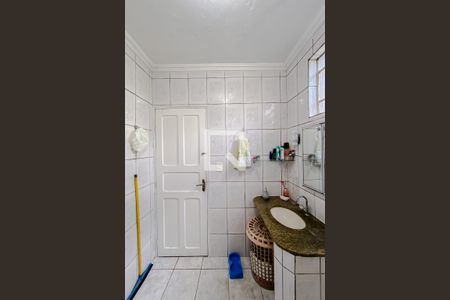 Casa à venda com 88m², 2 quartos e 1 vagaBanheiro Social