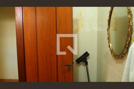 Casa à venda com 170m², 2 quartos e 4 vagasBanheiro/Lavabo