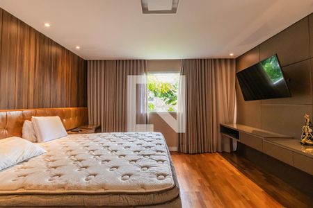 Casa de condomínio à venda com 732m², 4 quartos e 3 vagasSuíte 4