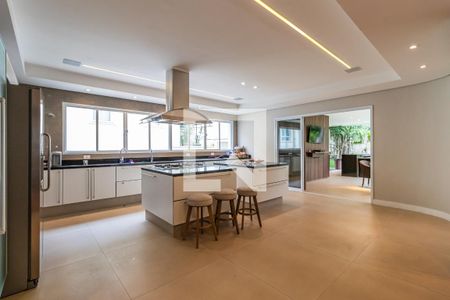 Casa de condomínio à venda com 732m², 4 quartos e 3 vagasCozinha