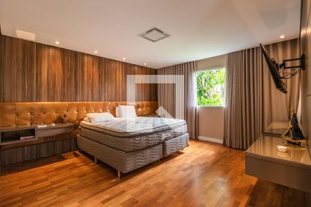 Casa de condomínio à venda com 732m², 4 quartos e 3 vagasSuíte 4