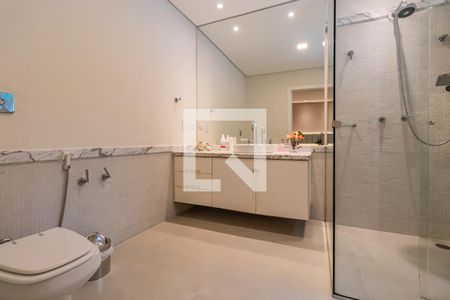 Casa de condomínio à venda com 732m², 4 quartos e 3 vagasBanheiro da Suíte 3