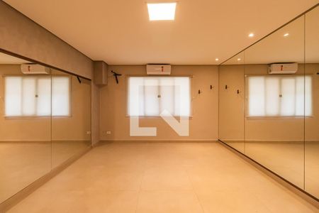 Casa de condomínio à venda com 732m², 4 quartos e 3 vagasAcademia