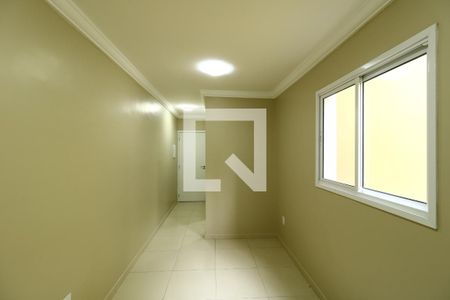 Sala de apartamento para alugar com 2 quartos, 45m² em Campestre, Santo André