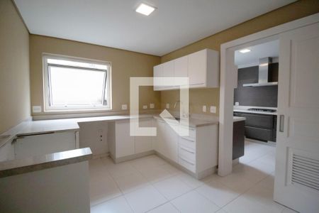 Apartamento à venda com 385m², 6 quartos e 6 vagasCozinha 2