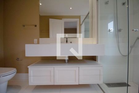 Apartamento à venda com 385m², 6 quartos e 6 vagasBanheiro da Suíte 3