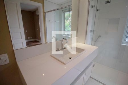 Apartamento à venda com 385m², 6 quartos e 6 vagasBanheiro da Suíte 3